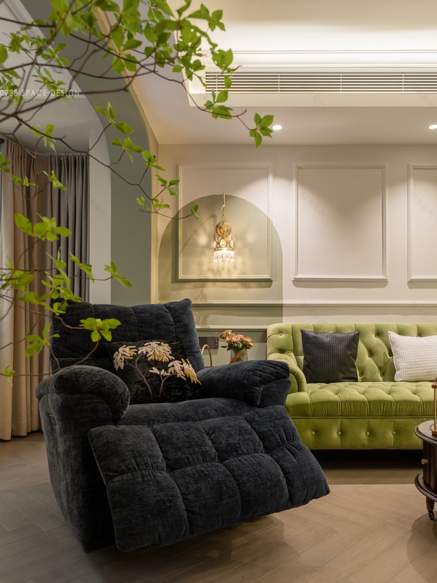 《弥·秘》老钢窗拱形门小复古住宅设计-33