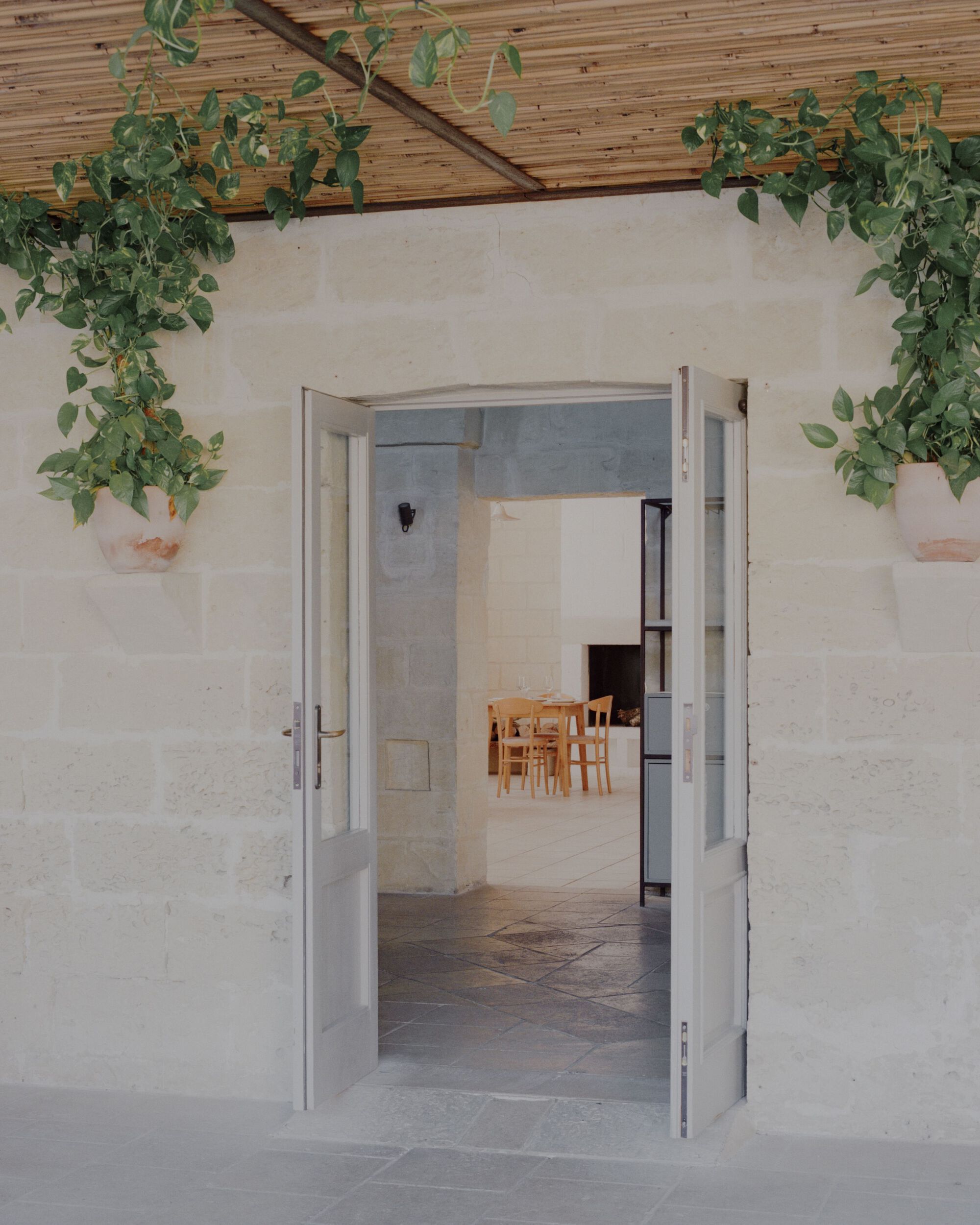 卡戎庄园（注：Masseria常见指意大利南部的一种乡村庄园，Caronte是意大利语中对应希腊神话里冥河渡神卡戎的名字，这里结合常见含义给出此翻译） 丨意大利丨Margine-23