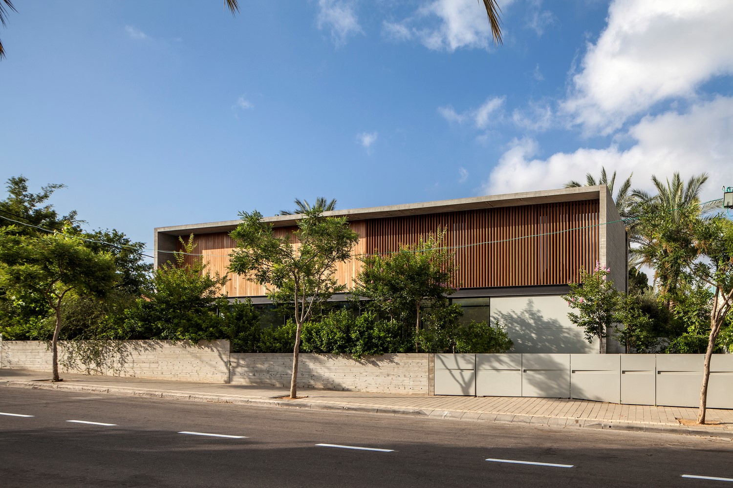 SB 住宅 | 现代主义与静态平衡的奇妙结合-3