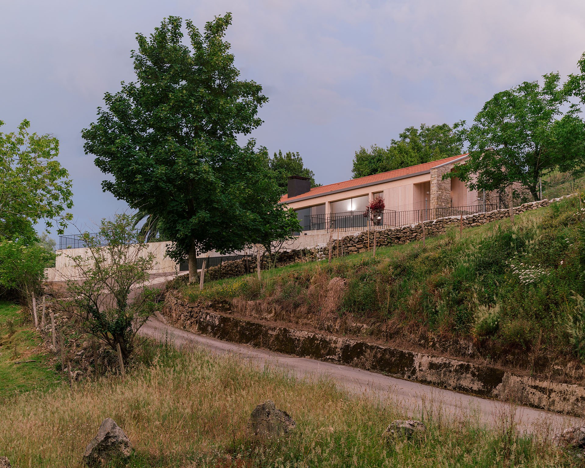 融合传统与当代的西班牙乡村别墅设计-47