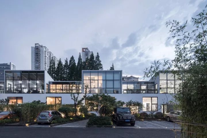 丹阳“光之盒” | 眼镜店的新名片-50