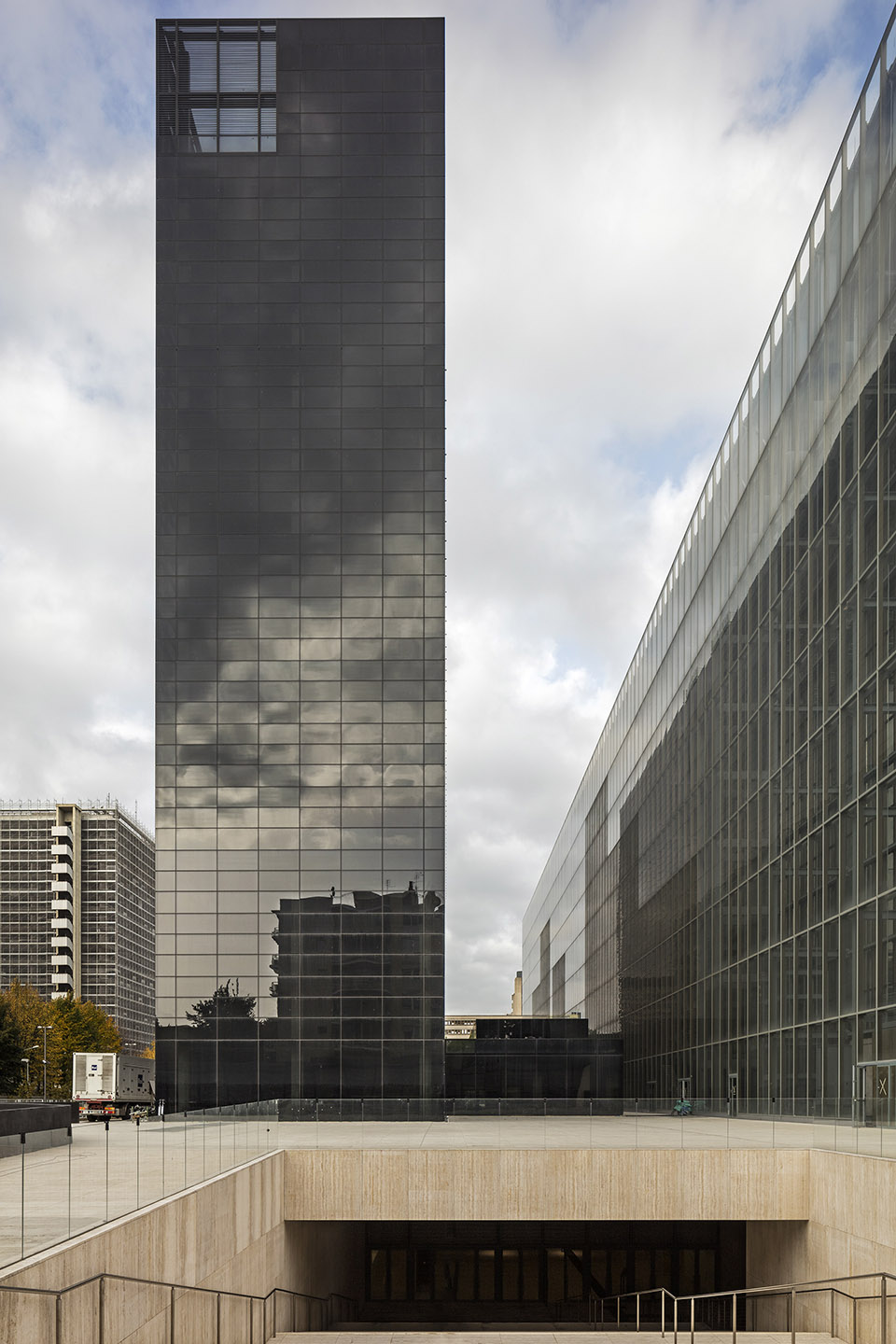 新罗马EUR会议中心和酒店 & “云” / FUKSAS-53