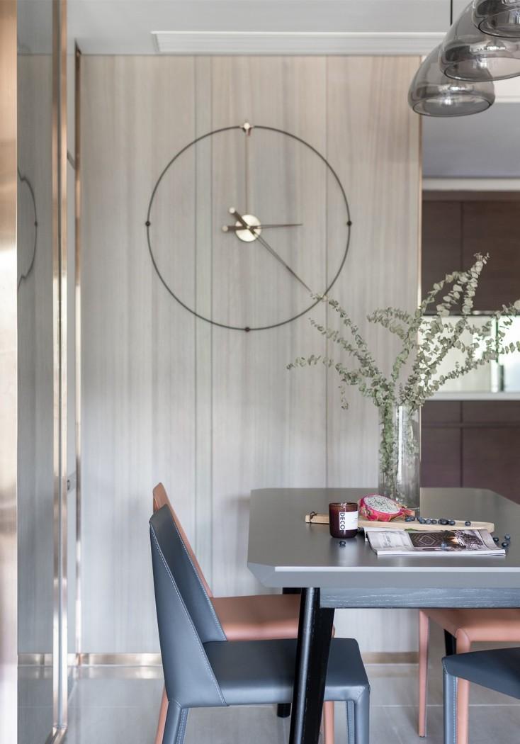 独居女青年的简约轻奢家居设计-15