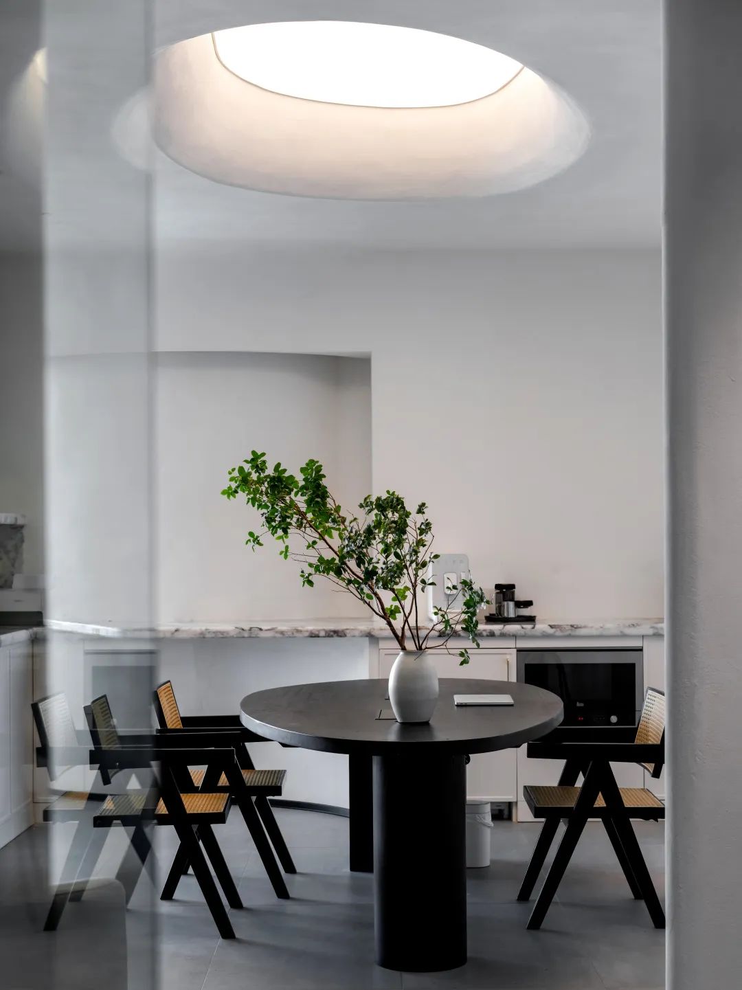 圆弧之美,打造独具个性的办公空间丨蘭设计-24