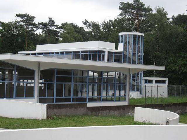 The Most Beautiful Box: Neutra’s Taylor House, Mies, and the “effect beyond four walls” | Modern Resources-25