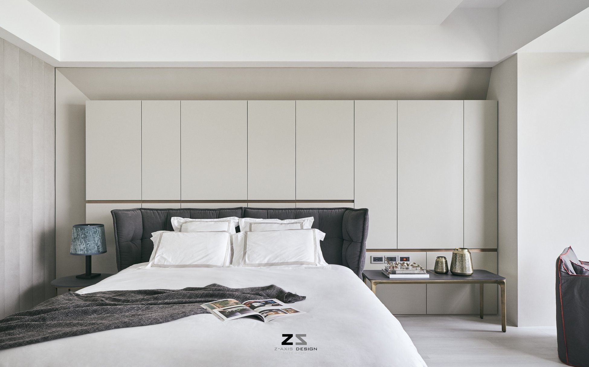 台中 L 宅 | 灰色调 Z 轴空间设计，双向沙发打造趣味动线-24