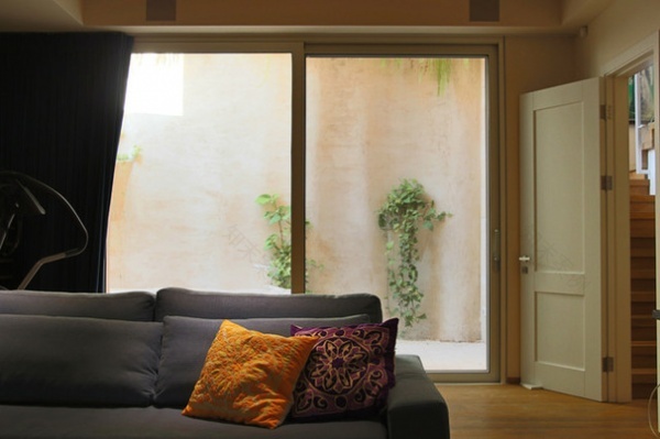 My Houzz: Fresh Start for an Art Collector in Tel Aviv - Decor Ideas-32