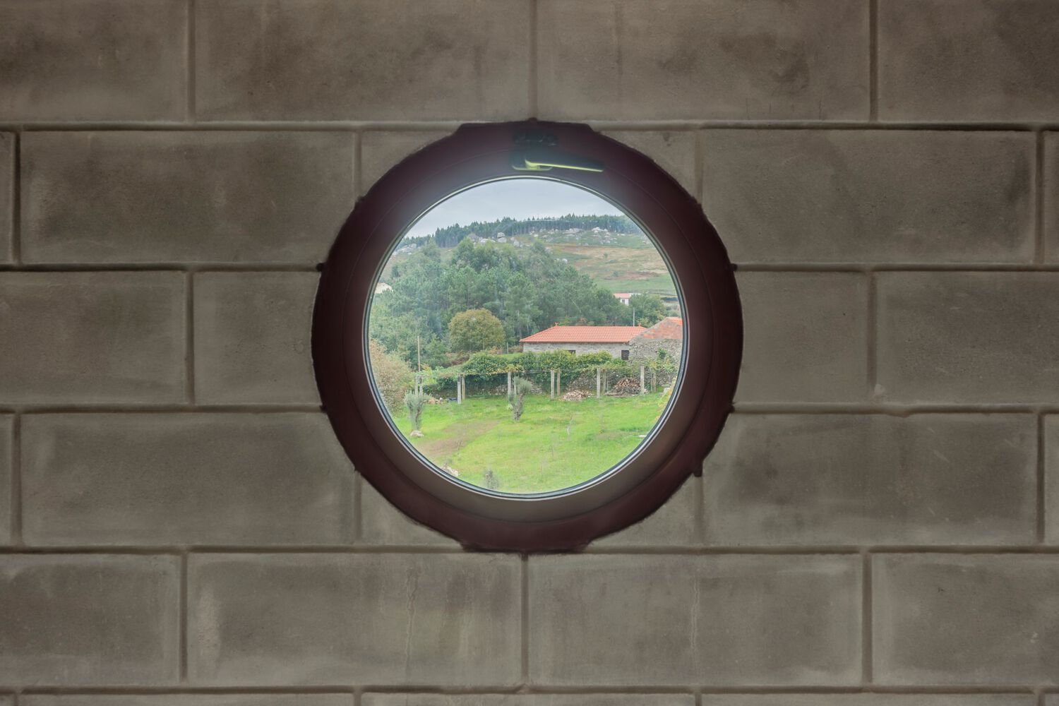 葡萄牙 Coura 简约度假屋丨Luís Peixoto-24