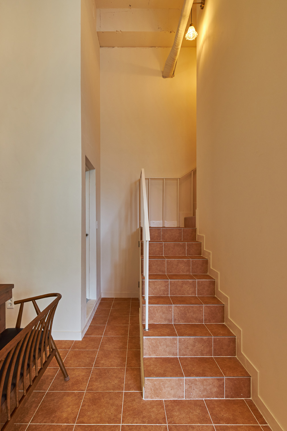 25 坪双层咖啡厅，极简设计诠释舒适空间-13