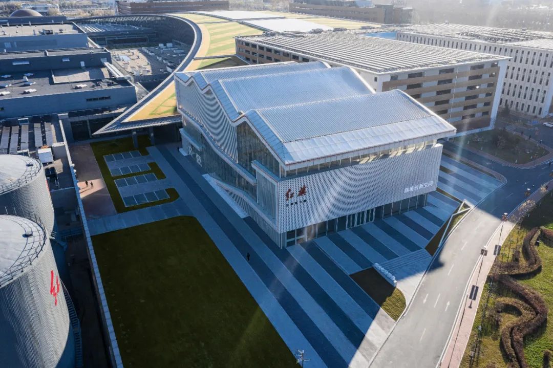 飞扬流线：旗境创新展示空间 / 华工设计院-1