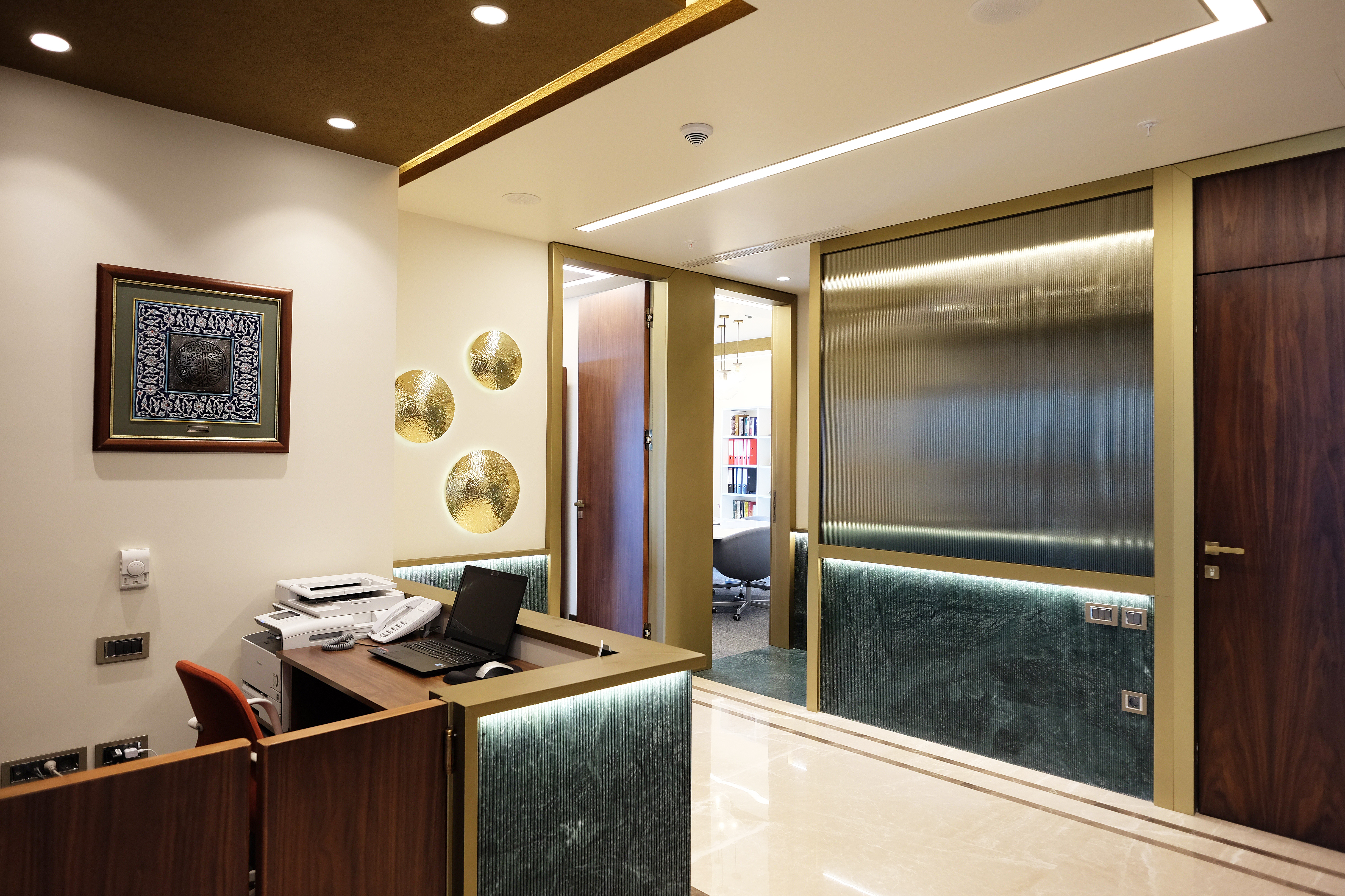 天空之城办公空间 | B.U.J.U Design 的简约创意之作-16