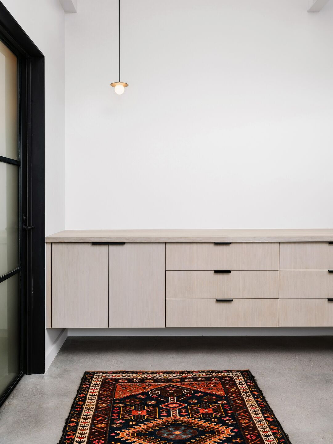 Eva St· Loft · 极简自然风格的室内翻新设计-16