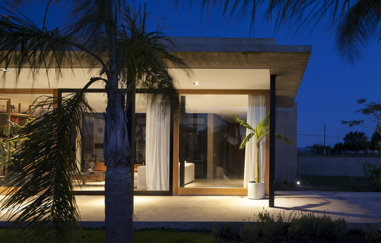 Closed House  Felipe Gonzalez Arzac arquitecto-34