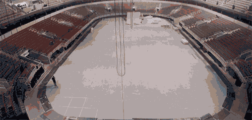 拉脱维亚国庆庆典舞台设计——'Both Sides' 多边形投影舞台-31