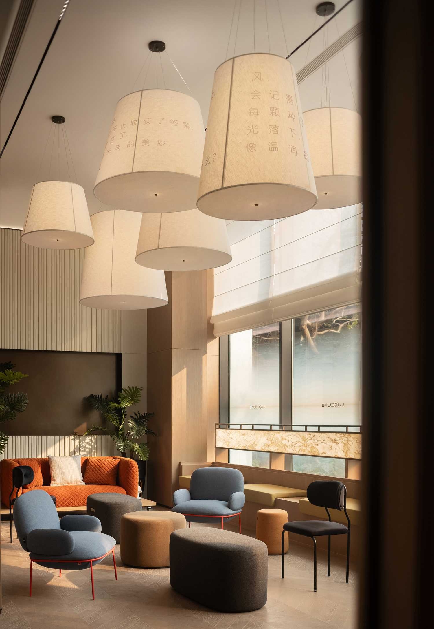 麓湖·观澜架空层丨中国成都丨千寻设计,万华同人艺社,万华室内设计中心,锐度设计-42