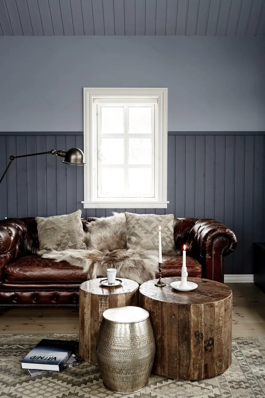 挪威现代渔夫之家,融入荒野的黑色景观-2