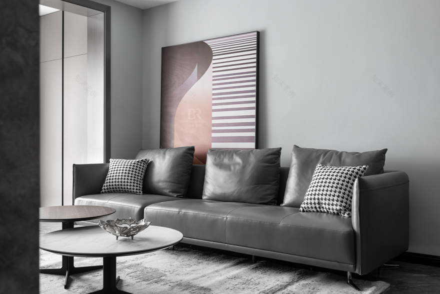 融汇温泉城童话里现代黑白灰风格小户型设计丨兄弟装饰(兄弟装饰水母家精致整装)-11