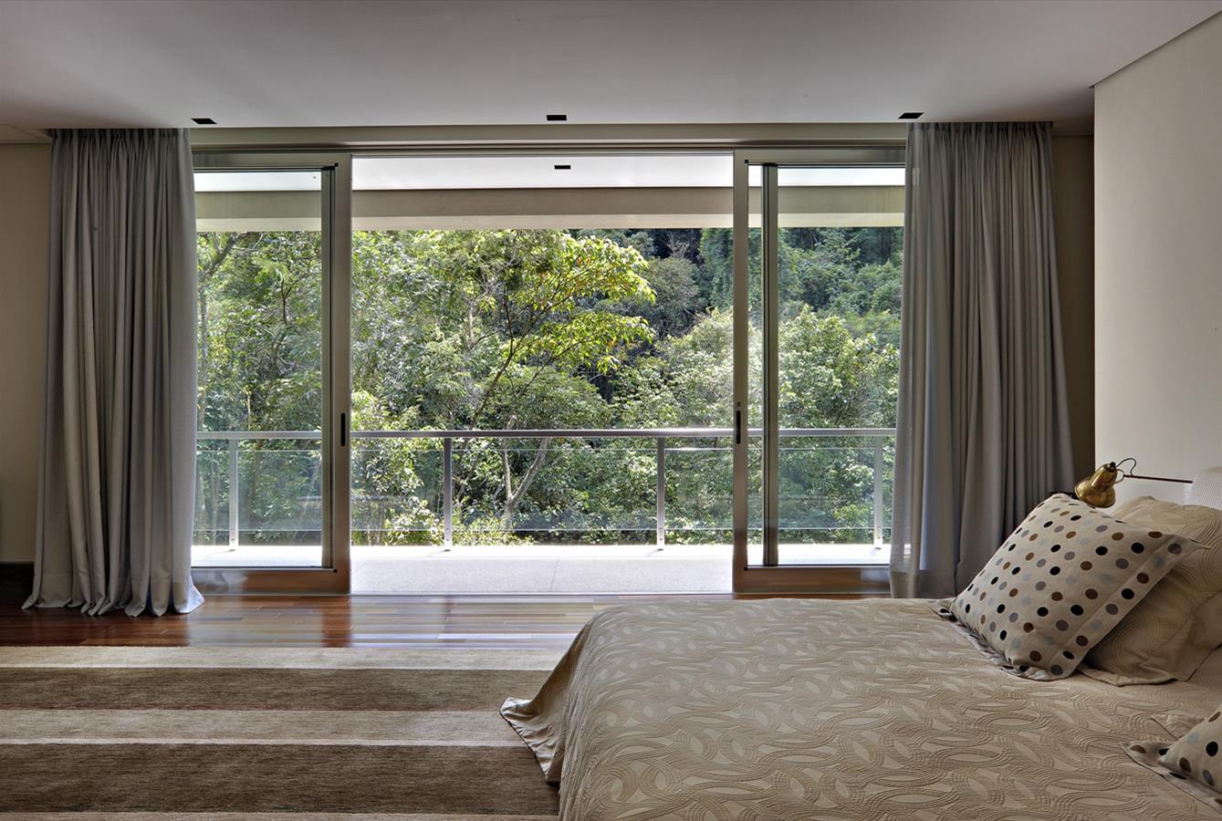 巴西 MG 州 Bosque da Ribeira 住宅 | 与自然和谐共处的现代建筑-14