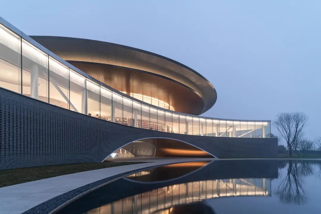 建业·蓝海郑风酒店综合体丨中国郑州丨上海日清建筑设计有限公司-40