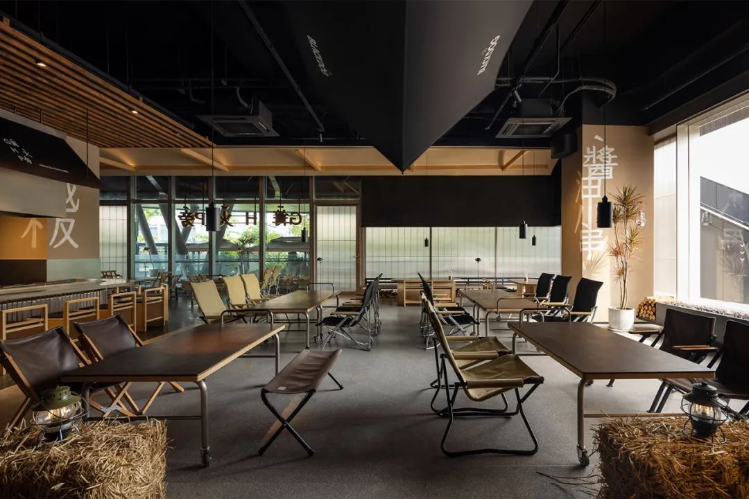 “篝火旁·酱油小串”户外露营串烤酒厂丨中国杭州丨静谧设计研究室 qpdro-20