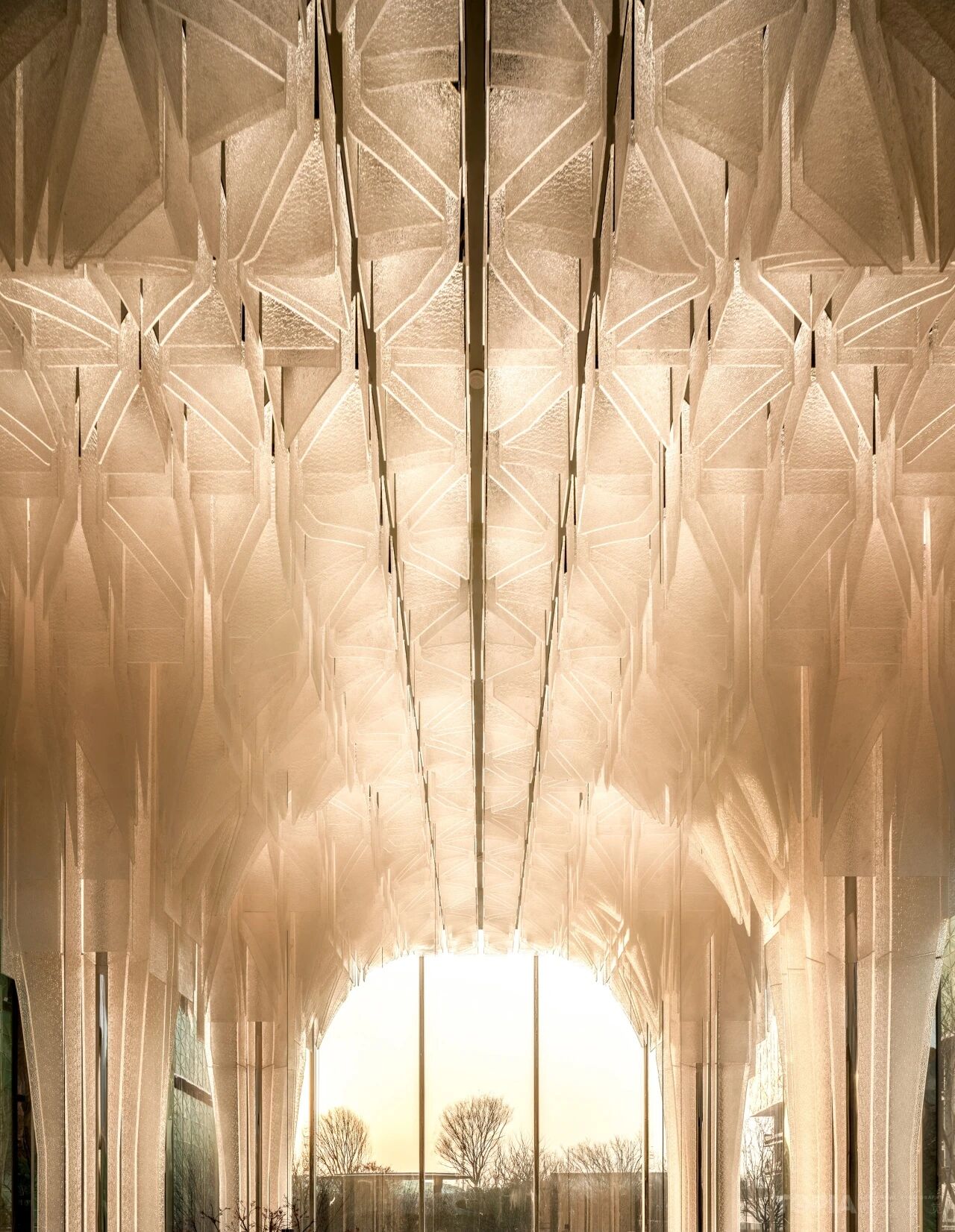 新作 DIA —— 写意山水 · 落日熔金「北京·华润置地 臻澐四季花厅 Urban luxury natural art」丨中国北京丨GAD吴轩-48