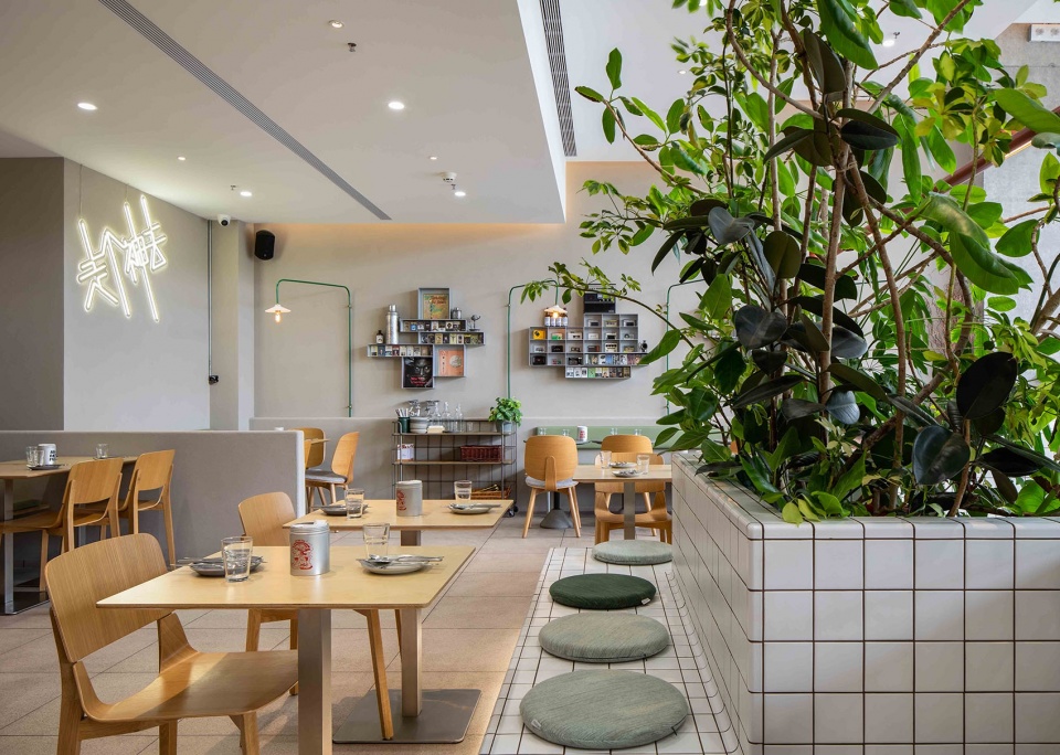 梦幻漫游,上海虹桥万象城走神 2.0 早午餐餐厅设计-32