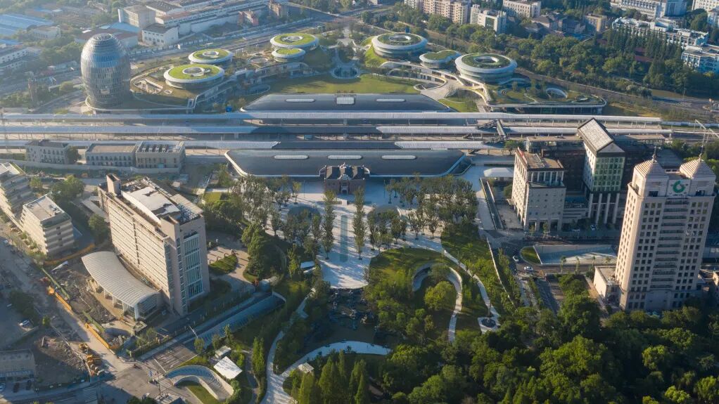 ASLA获奖作品 连接过去和未来的城市绿洲——嘉兴火车站景丨中国嘉兴丨致舍景观-6