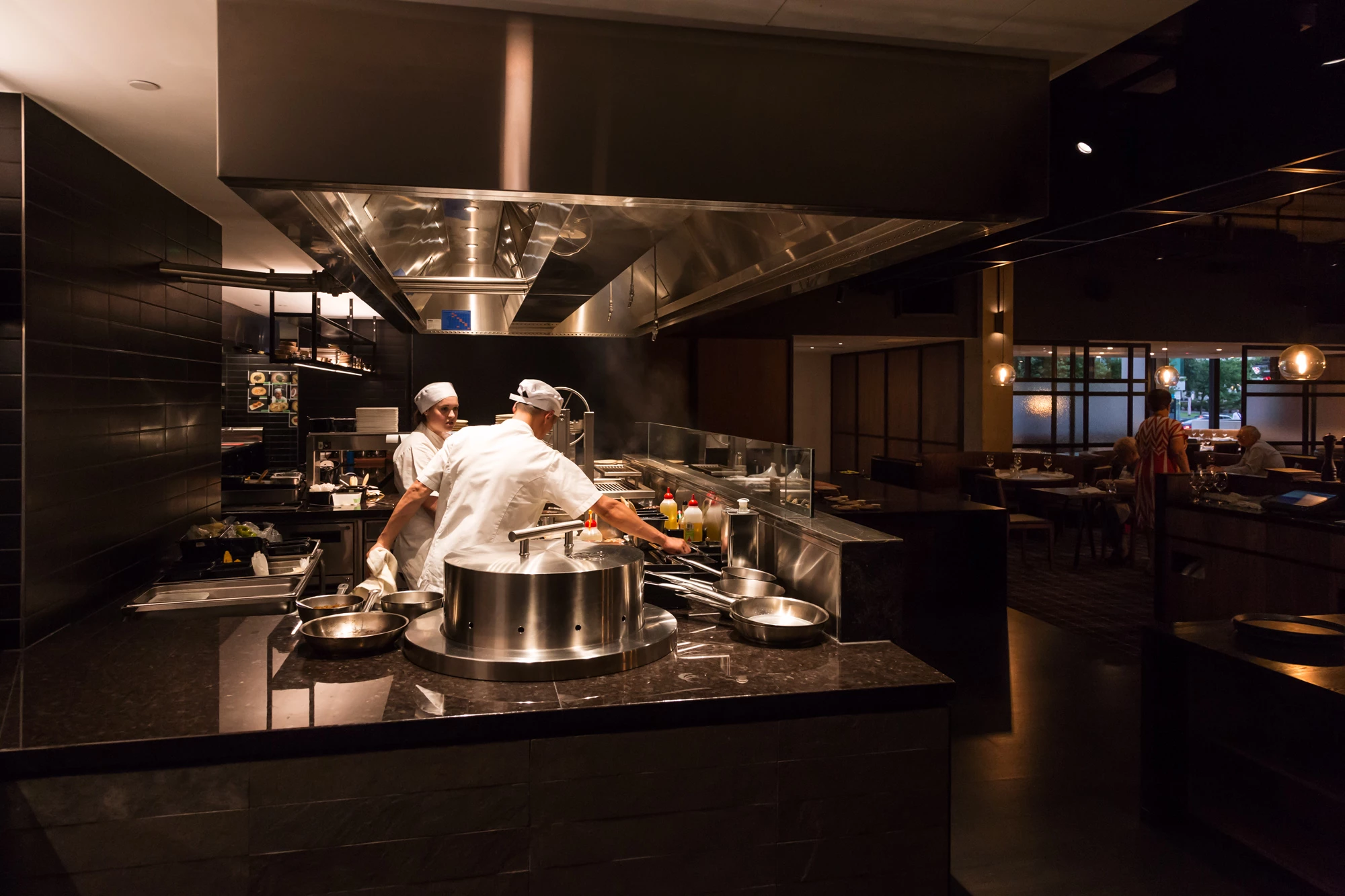 Landini Associates 重塑 Adelaide Hilton 酒店餐厅设计-19