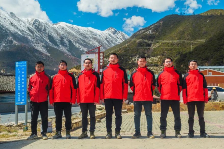 铁骨仁心故事丨陈云:稀薄的空气与密集的难题-46