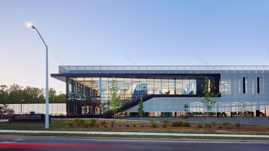 Gensler 打造北卡最大社区学院汽车卓越中心-9