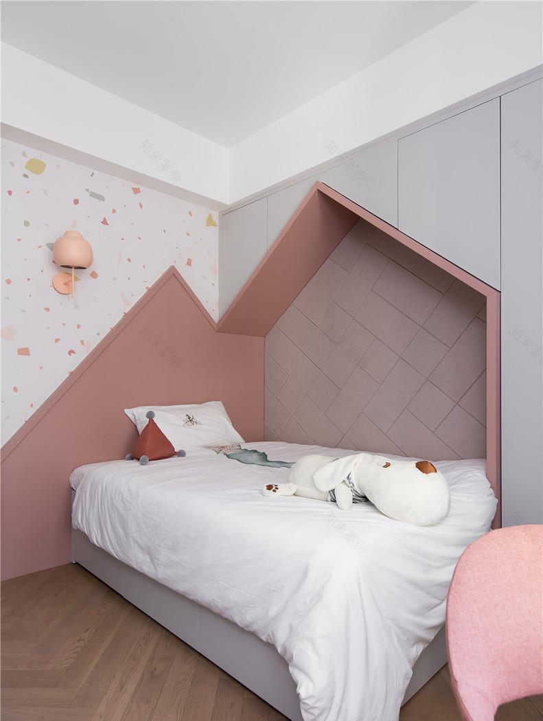 旧宅翻新变现代简约大宅,收纳空间丰富-48