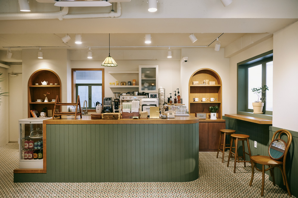 欧式家庭氛围的 15 坪咖啡厅设计-3