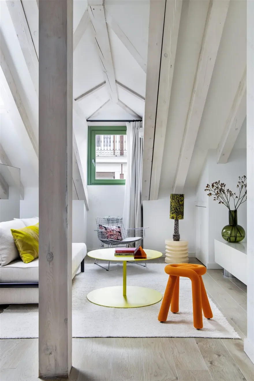 马德里色彩斑斓的古宅改造 | 历史与现代的完美融合-6