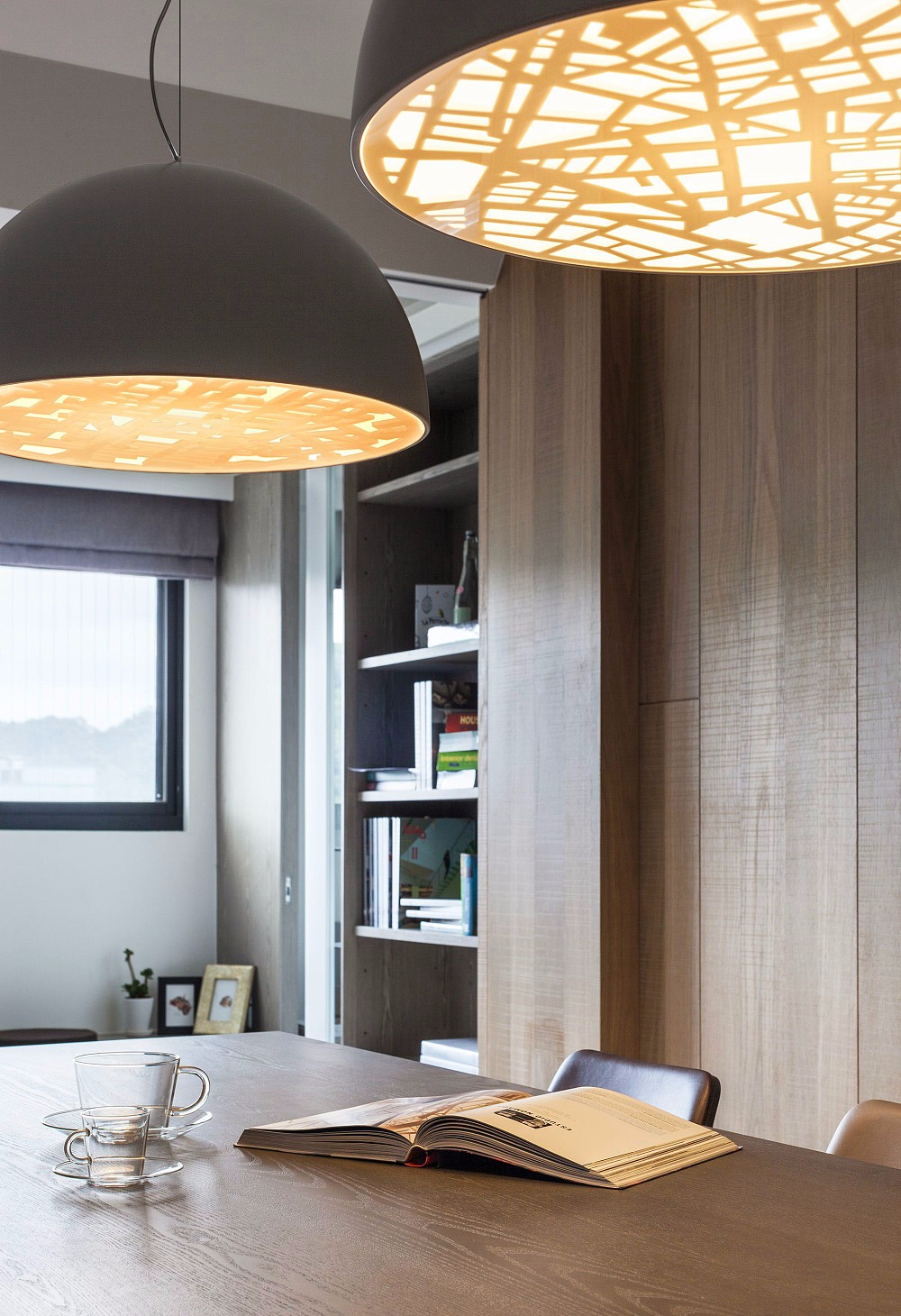 现代风格住宅设计 | 木质、金属、玻璃的巧妙融合-9