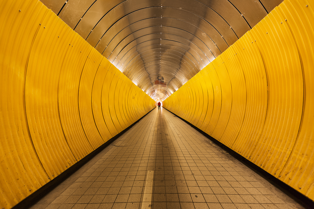 红色连帽衫系列丨瑞典丨Calle Artmark-20