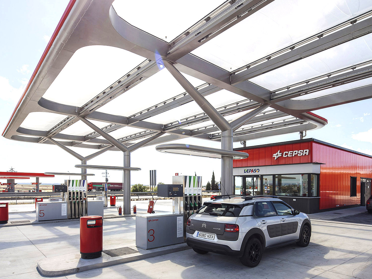 CEPSA旗舰加油站,西班牙-18