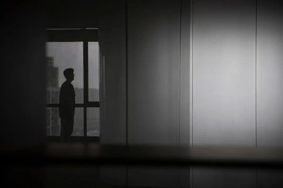 黑白交接的理性与感性 · 律师事务所的现代设计丨陆槛槛空间设计-2