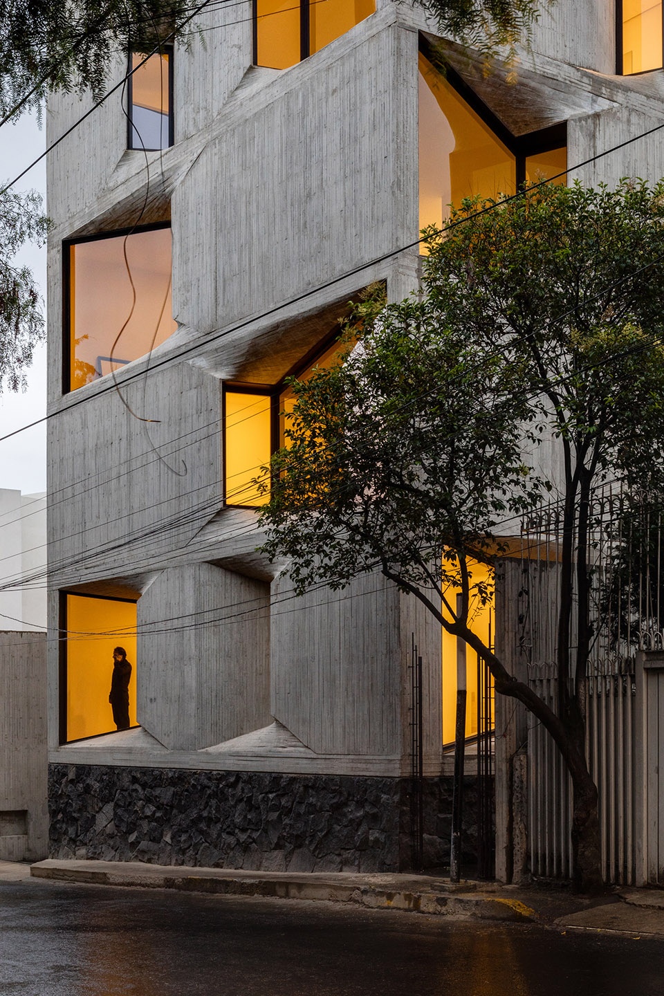 扭转的窗口 | 墨西哥城公寓楼设计-7