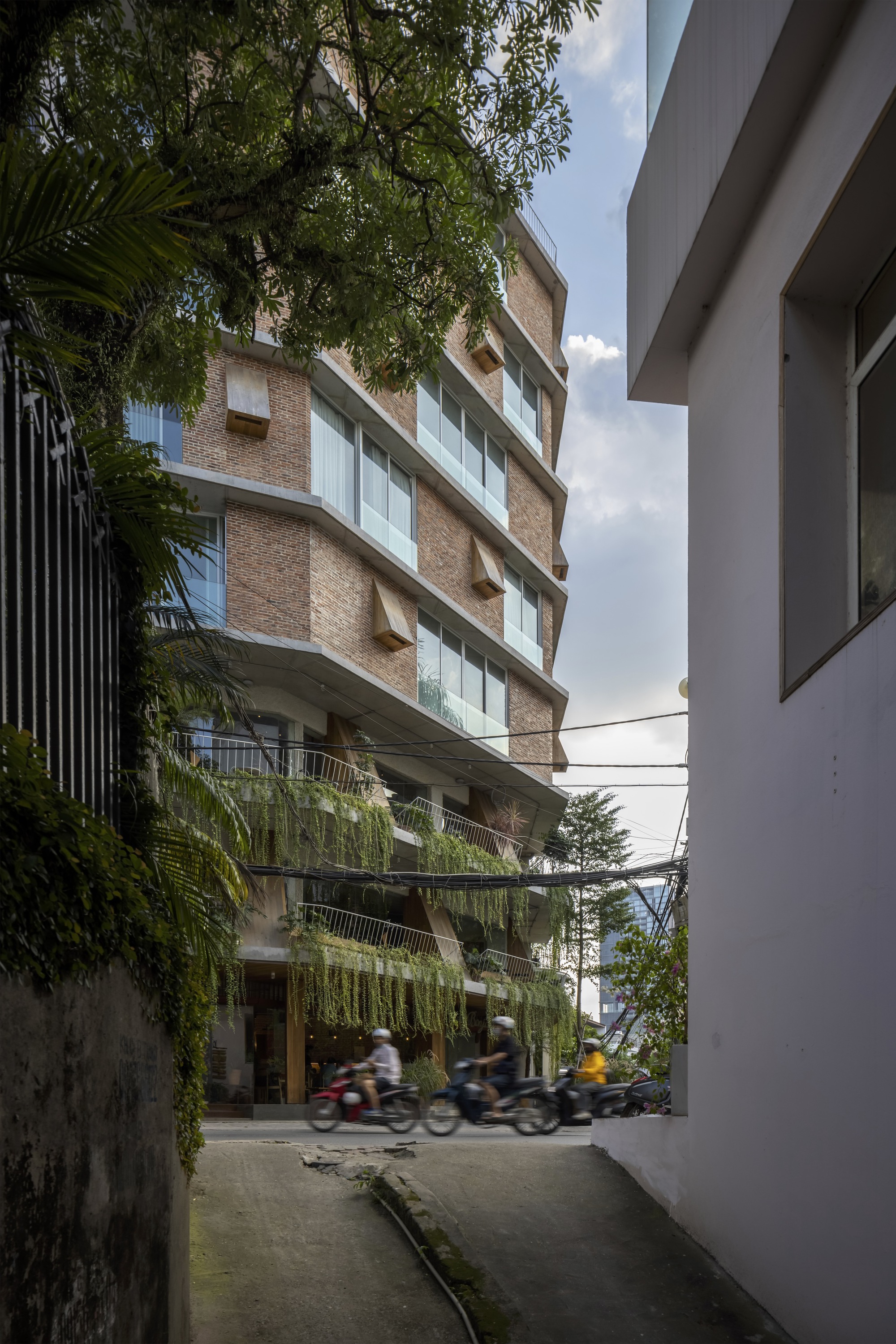 TNV 咖啡与综合大楼丨越南河内丨Comma Studio-29