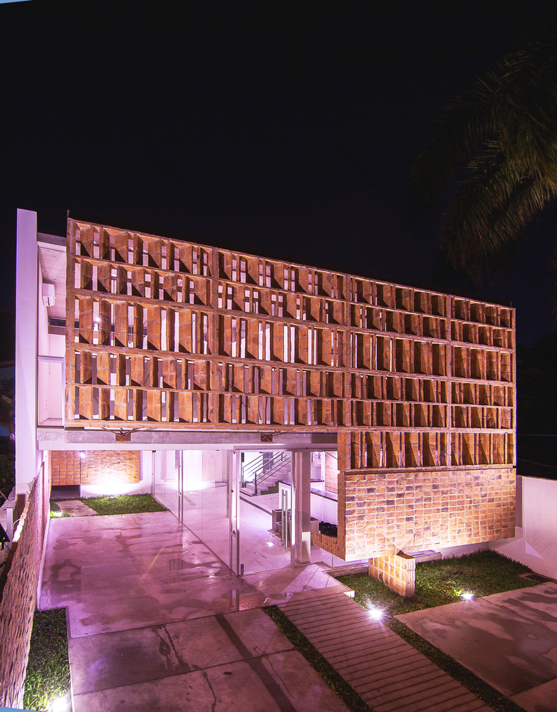 Memoir Medical Clinic Estudio ELGUE-47