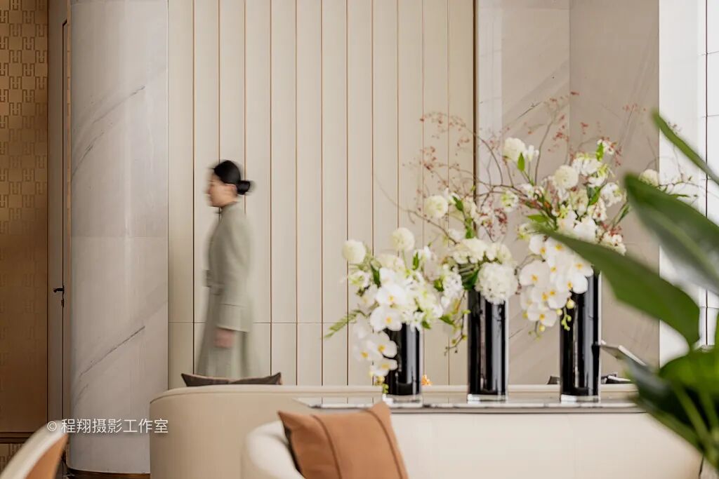 只此青绿，不负春光｜滨江·上品售楼处实景拍摄案例分享-5