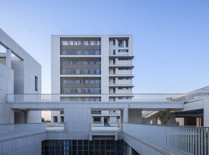 江苏省靖江高级中学新校区丨中国江苏丨江苏中锐华东建筑设计研究院有限公司荣朝晖工作室-262