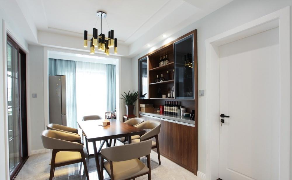 
也许爱不是热情，也不是怀念，不过是岁月 -6