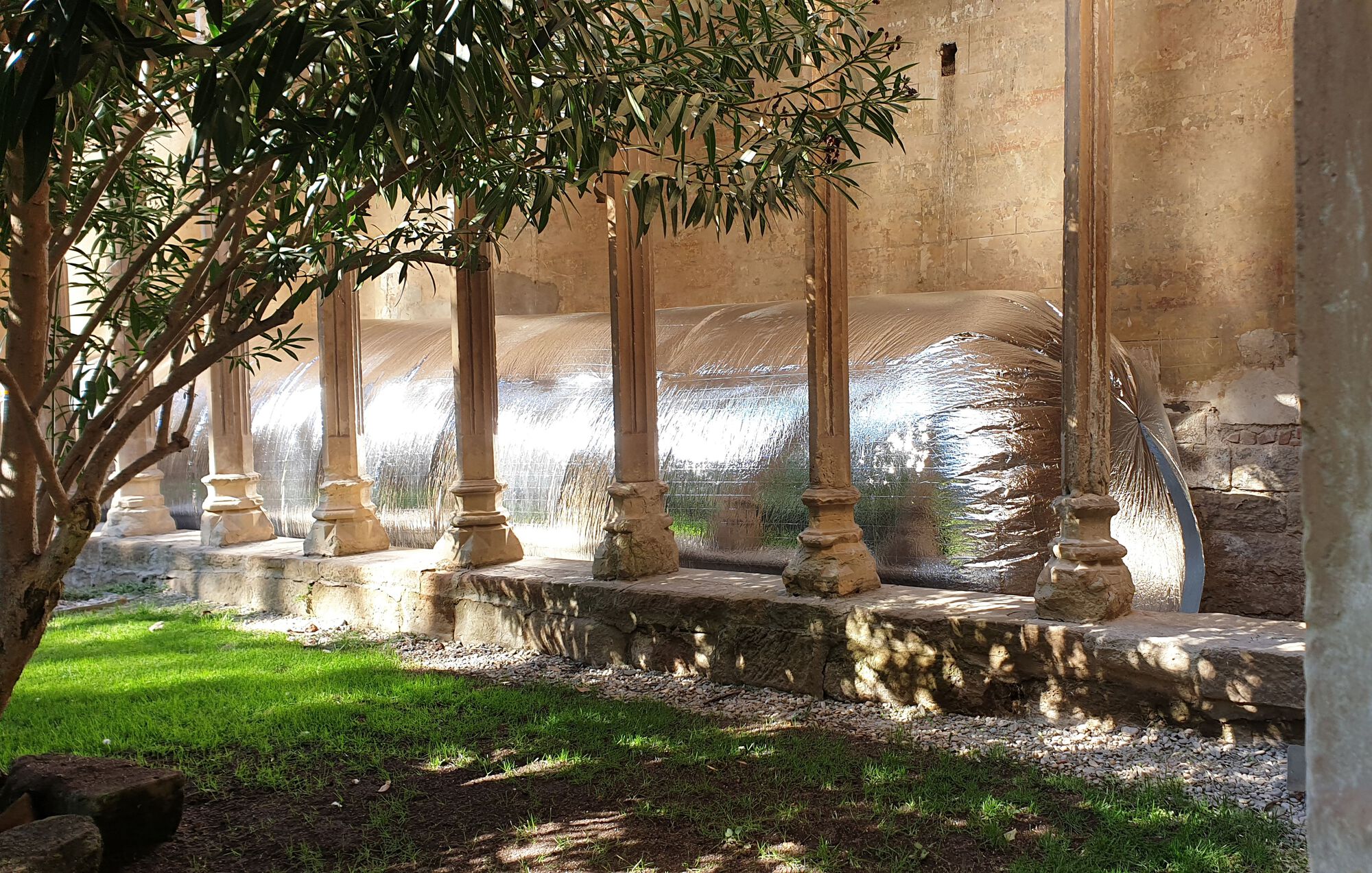 TRANS(h)itos Installation / Conjuntos Empáticos-5