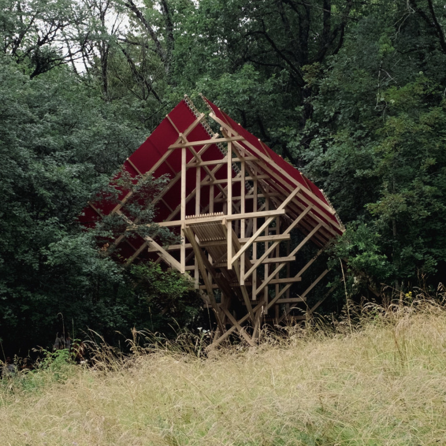 Patagonian Shadow Pavilion | 悬浮于 Patagonian 风景的木质庇护所-13