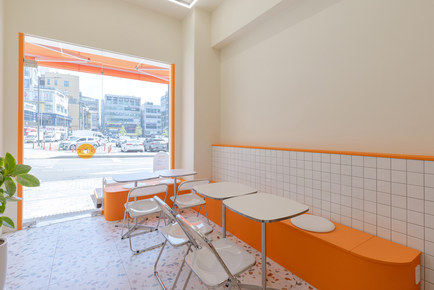 12 平米橙色调公寓设计，打造舒适生活空间-7