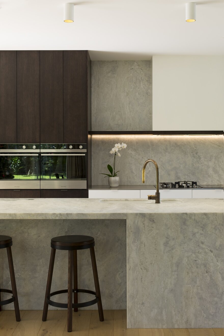 Ryan House by Arthouse Architects is a Contemporary Take on the Gable Form-26