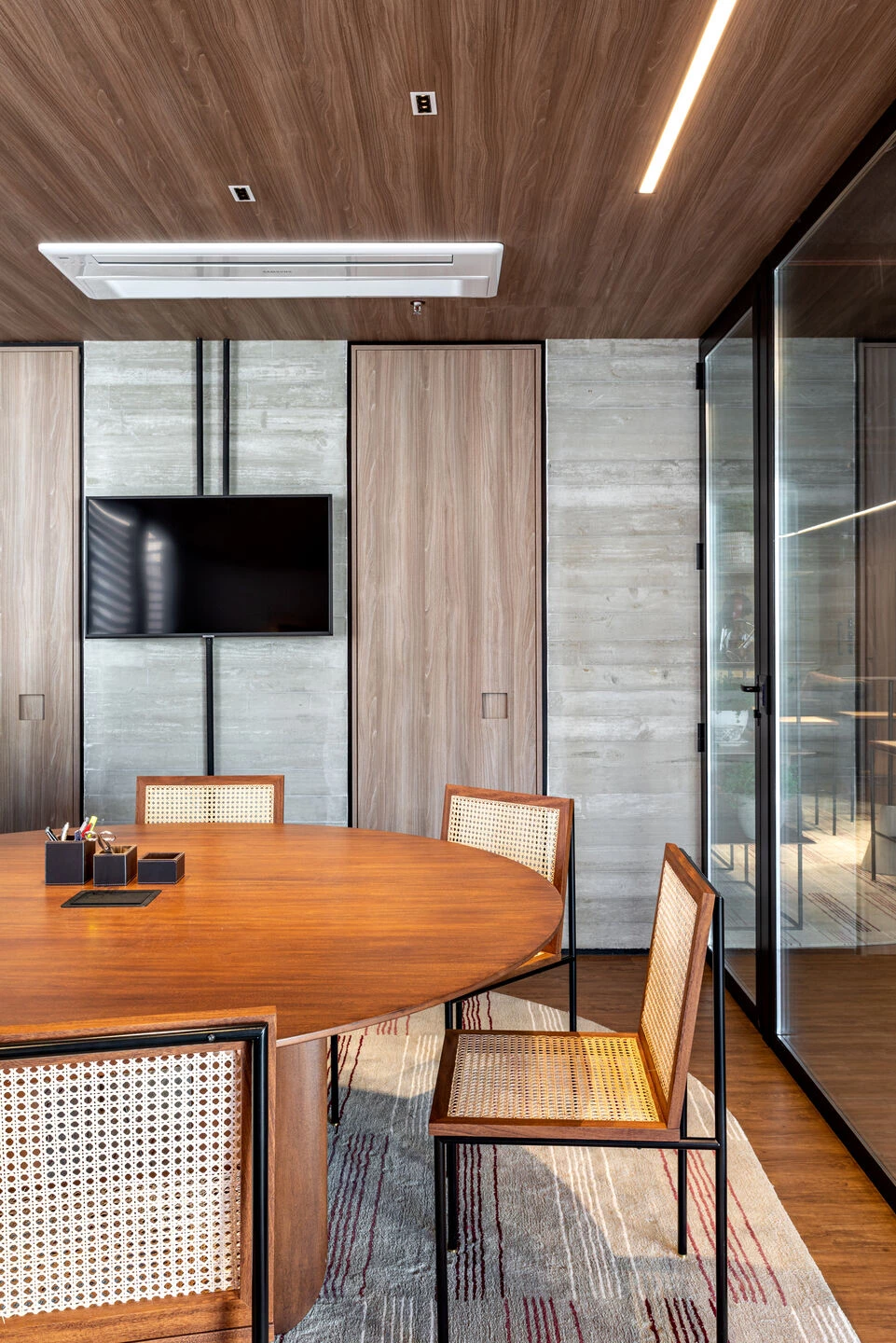 巴西圣保罗 SENALBA 办公室，木质与混凝土打造舒适工作空间-19