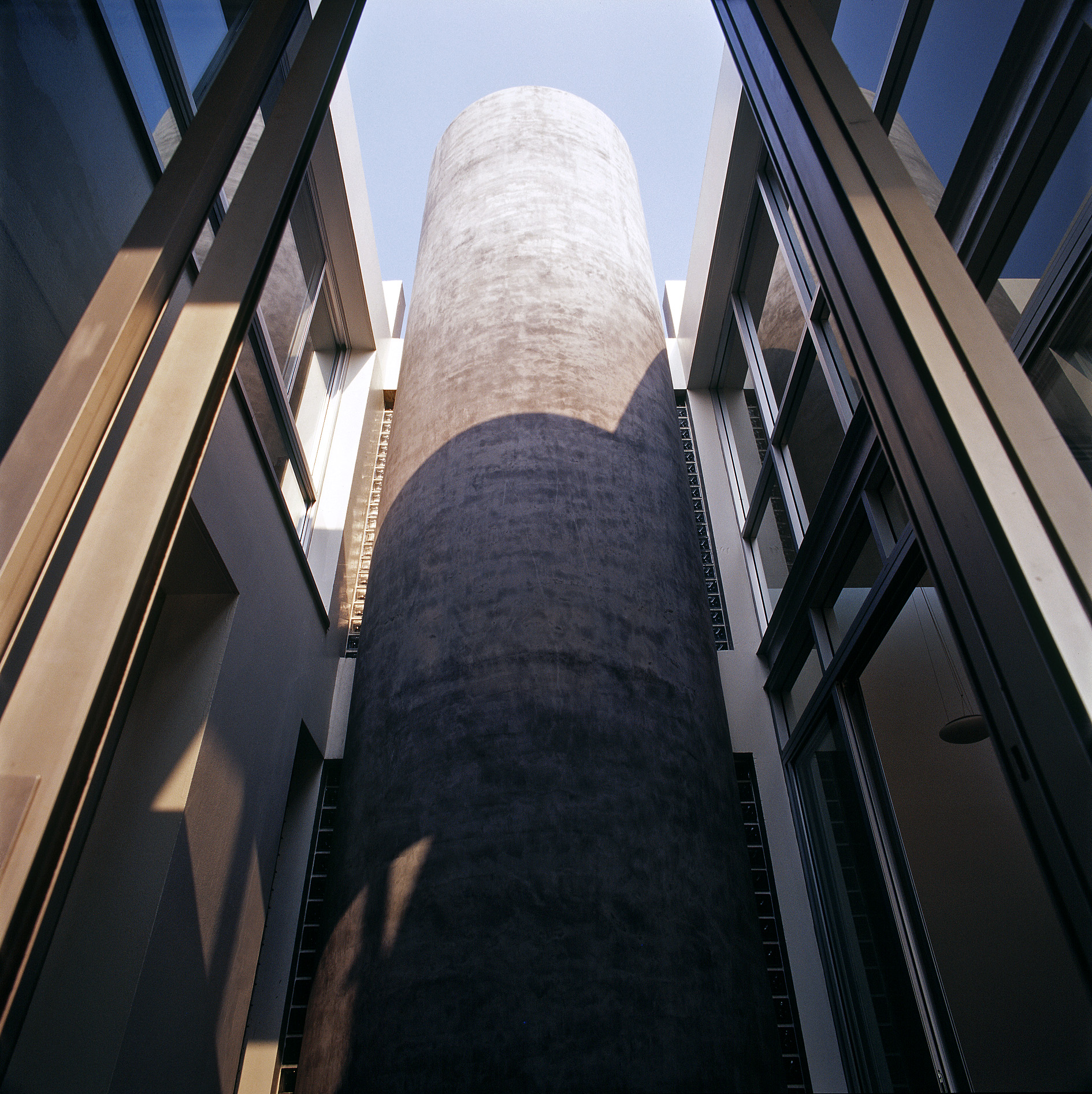 热带风格住宅设计，实现私密性与景观的完美融合-10