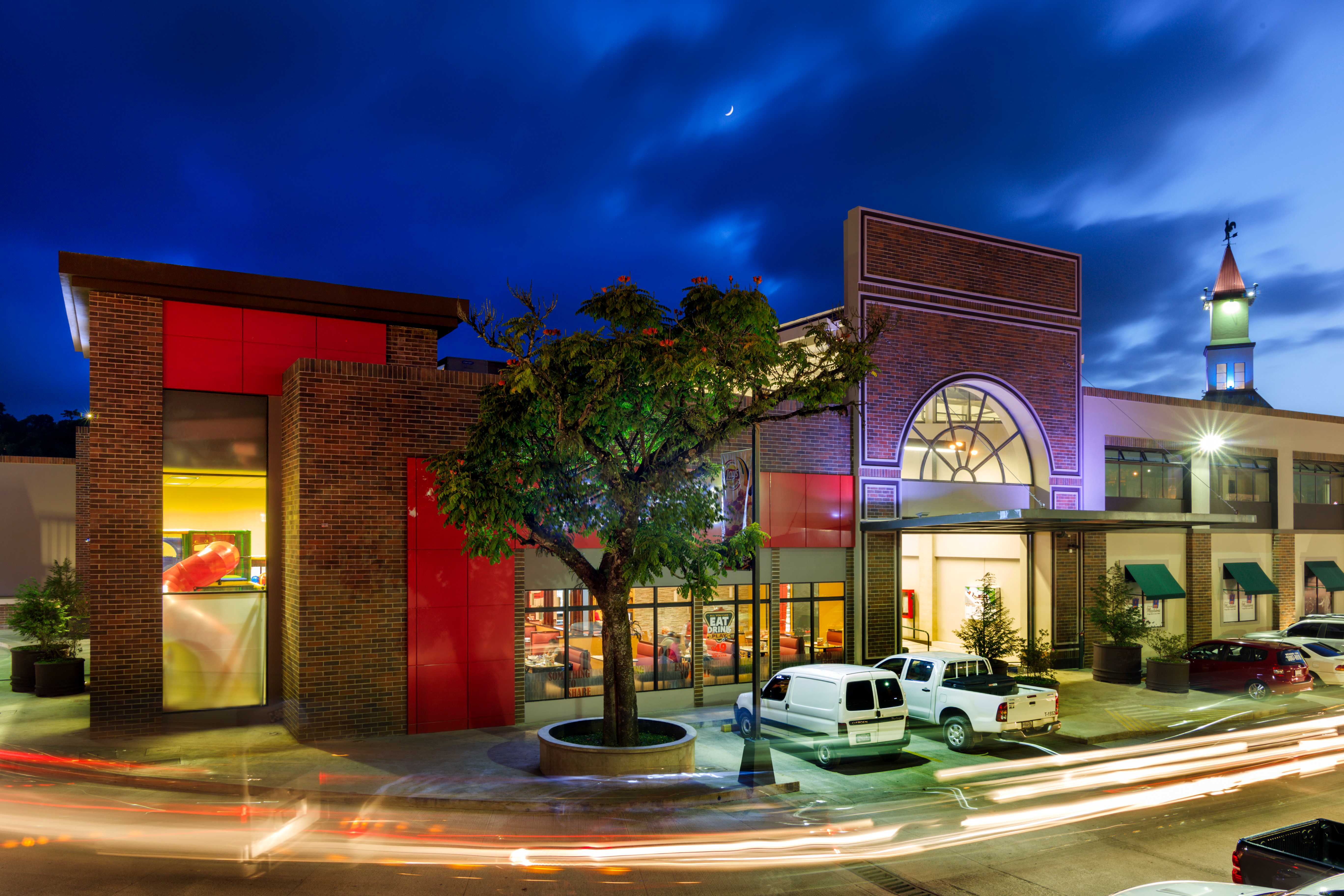 马格达莱纳广场 · 现代语境下的商业综合体设计-7